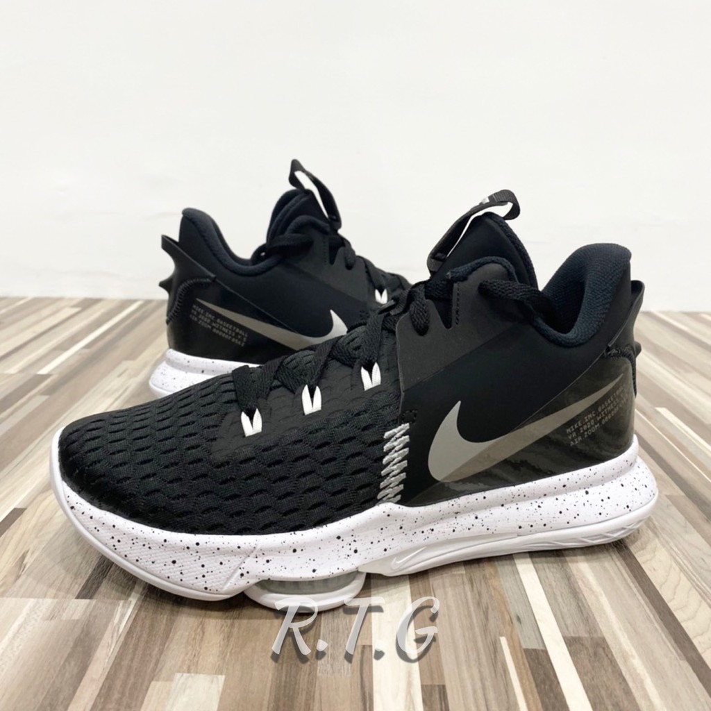 nike lebron witness v