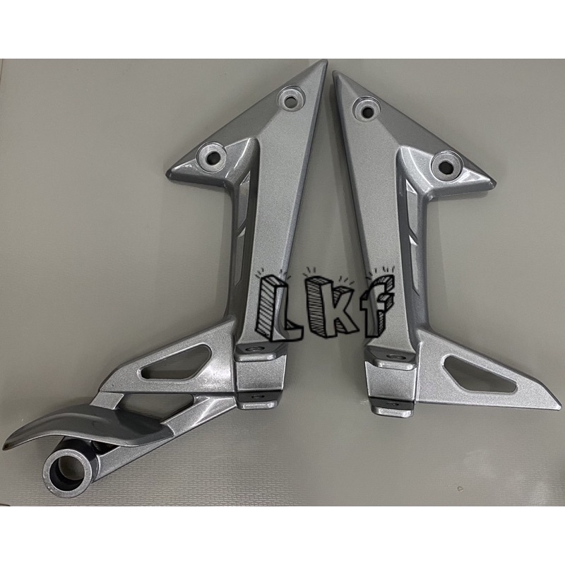 YAMAHA LC135 V1 /REAR FOOT REST BRACKET SET R/L / REAR FOOT REST HOLDER