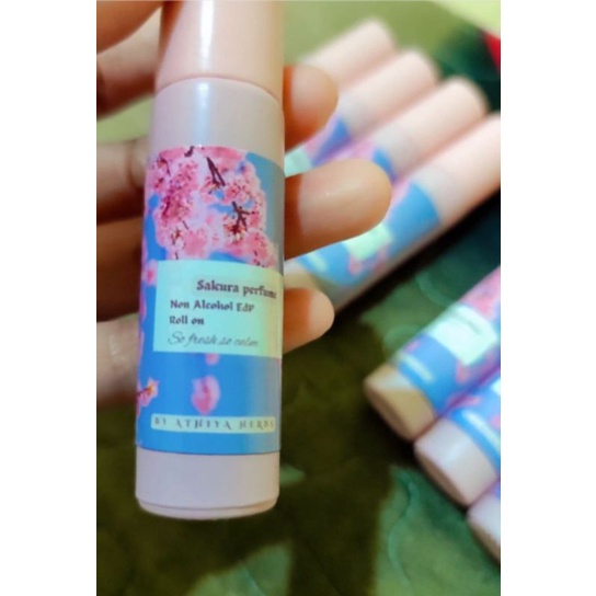 Sakura perfume Edp non Alcohol Roll on 10ml | Shopee Malaysia