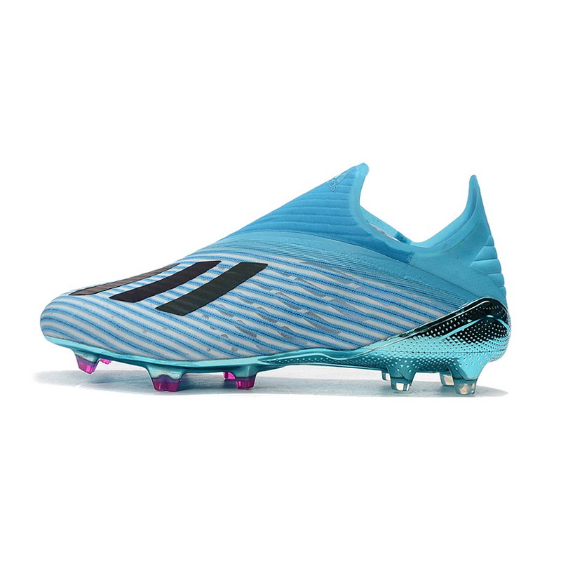 soccer cleats with no laces