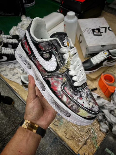 Nike Air Force 1 Dragon