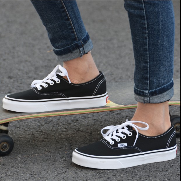 womens black and white authentic vans 