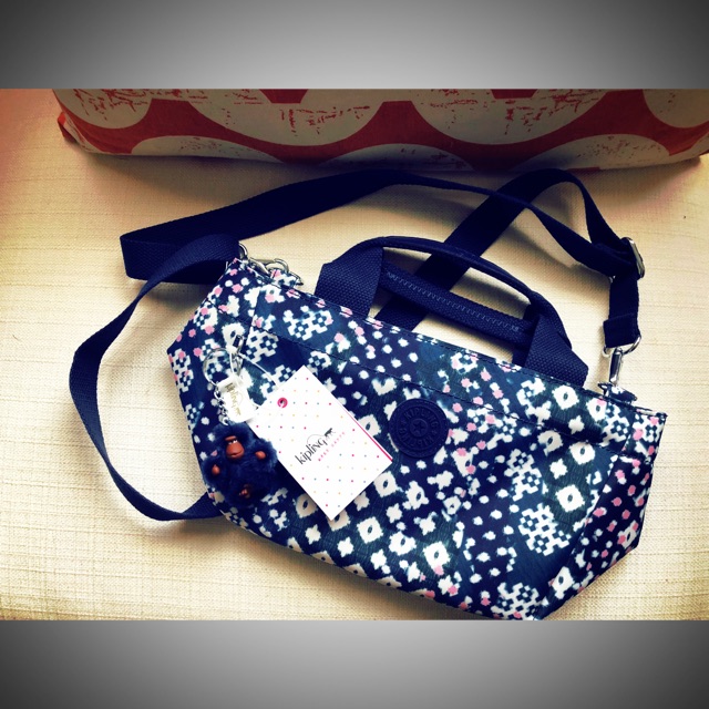 how to check original kipling bag