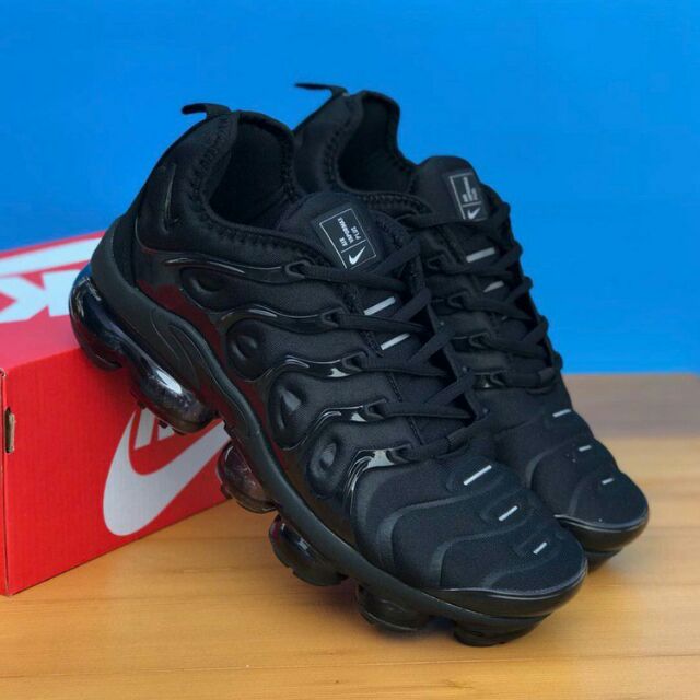 nike vapormax plus first copy