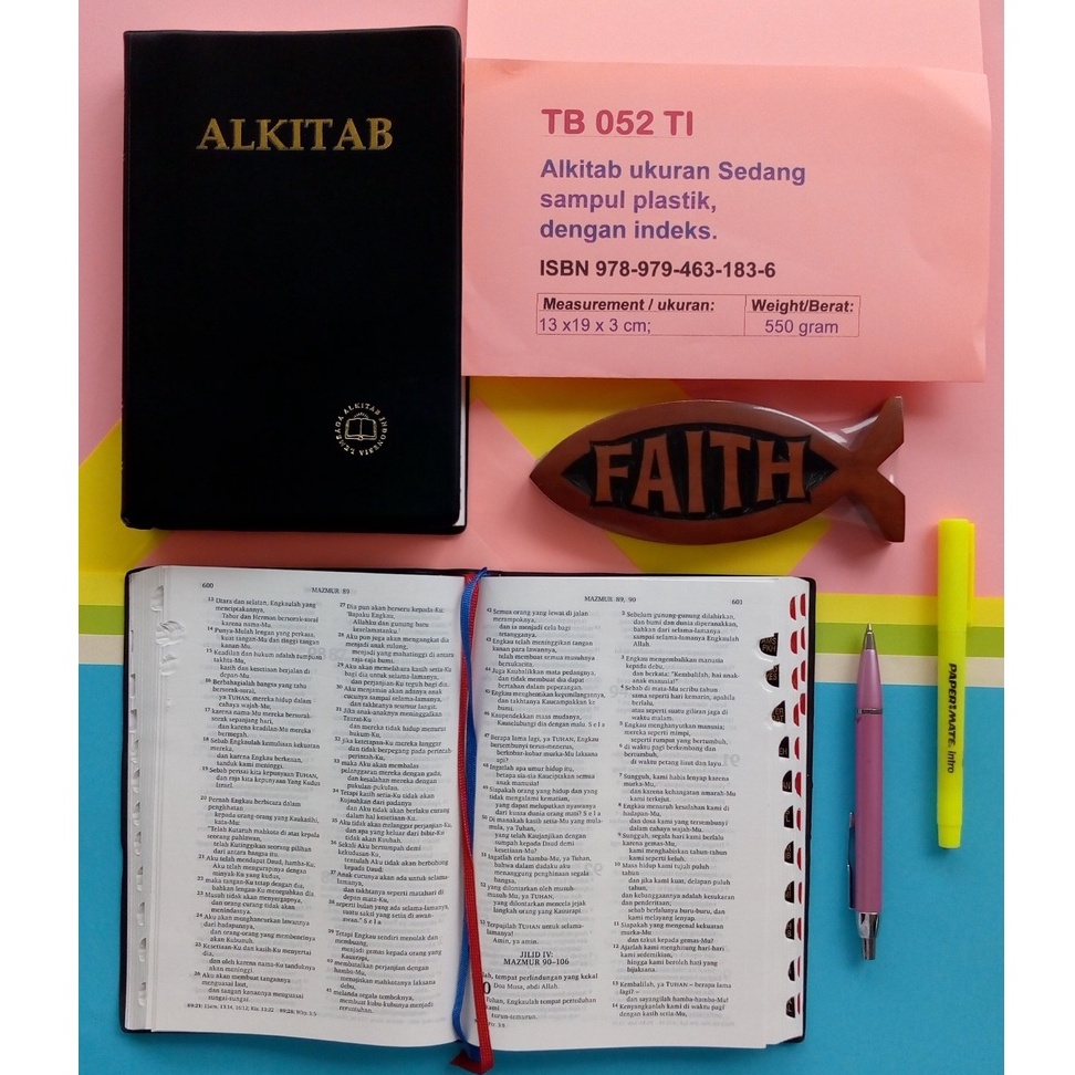Alkitab Bahasa Indonesia, sampul plastik, dengan indeks, ukuran sedang (TB 052 TI)