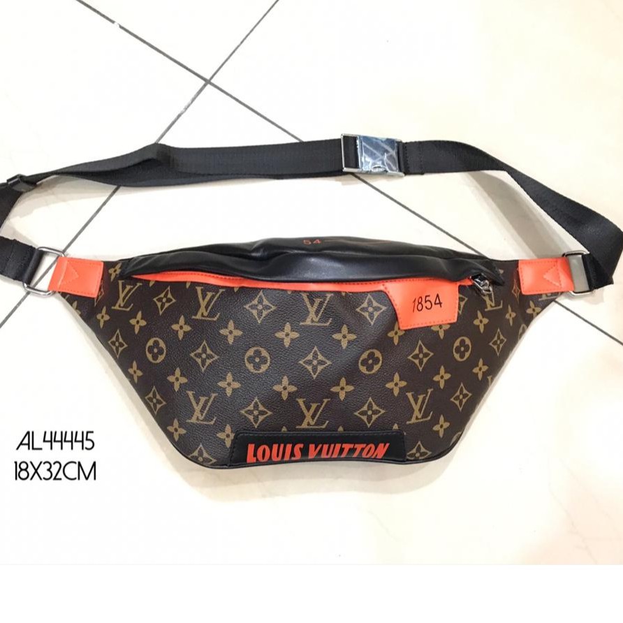 lv waist bag man