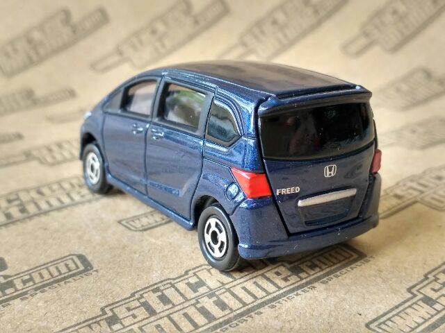 tomica honda freed white