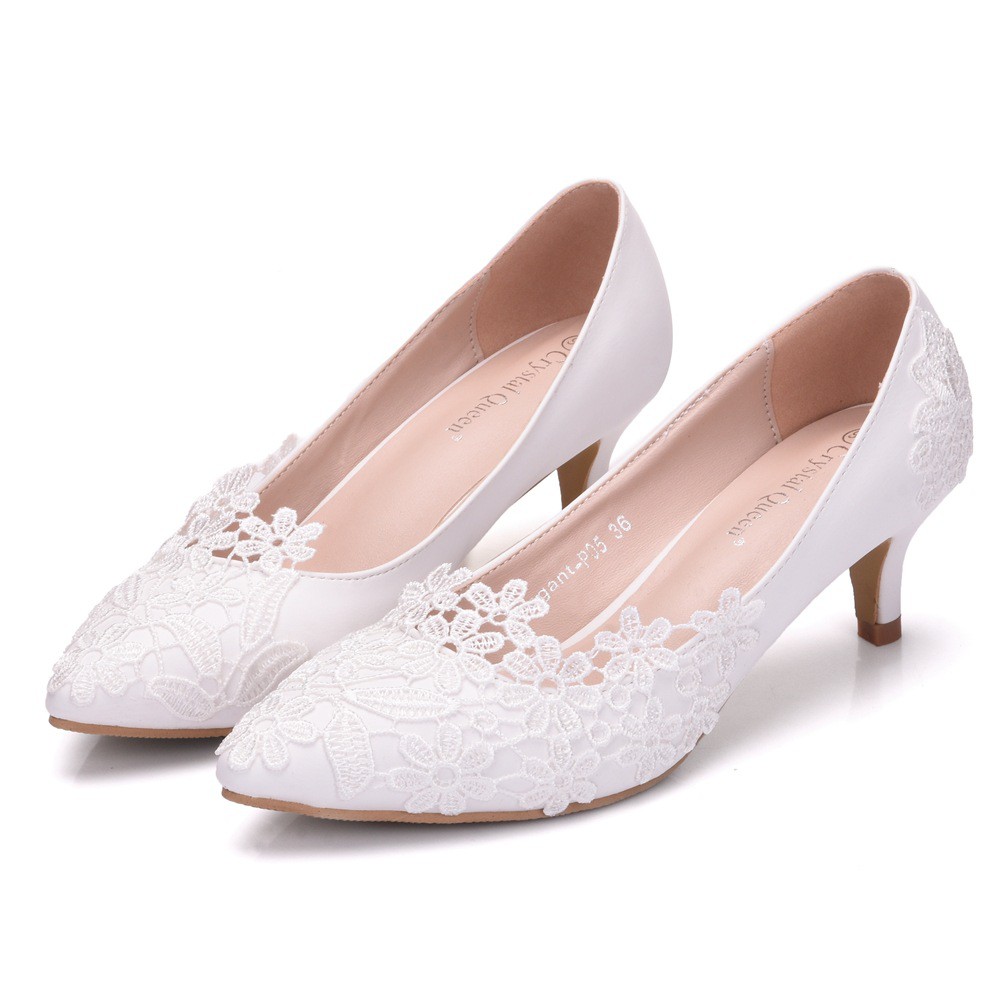 simple wedding shoes for bride