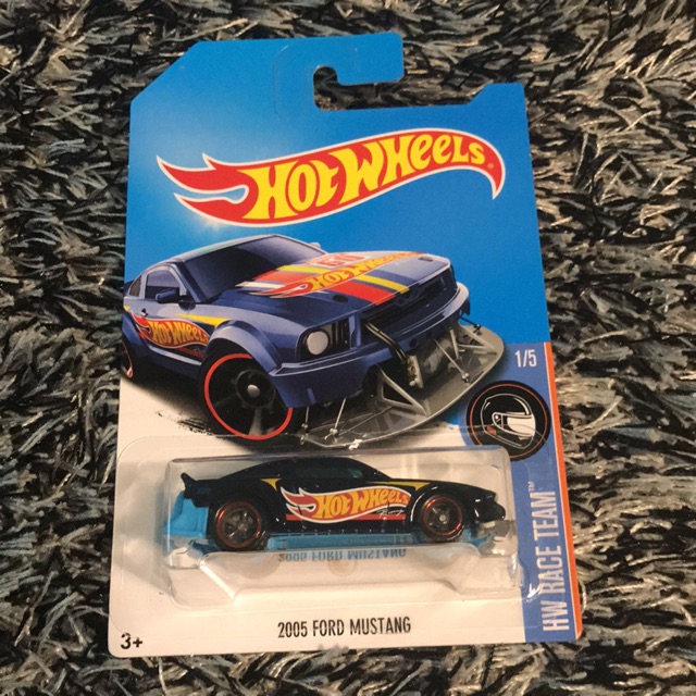 hot wheels 2005 ford mustang treasure hunt