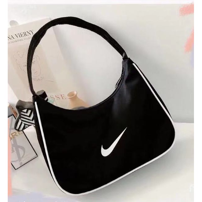 nike hobo