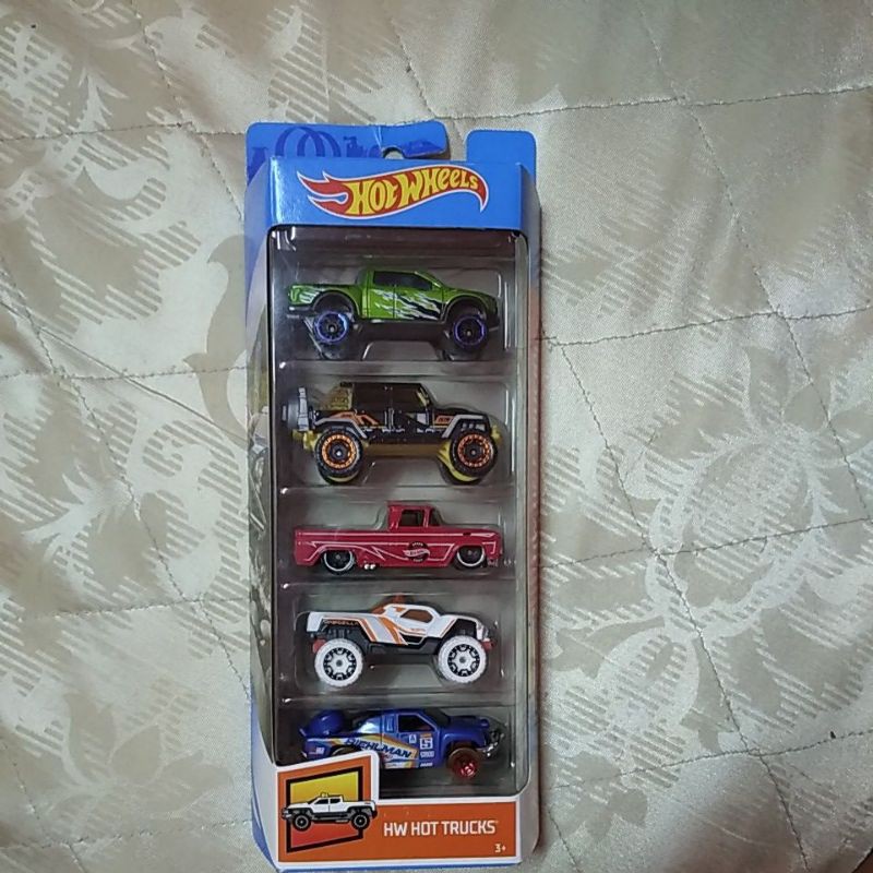 hw hot trucks 5 pack