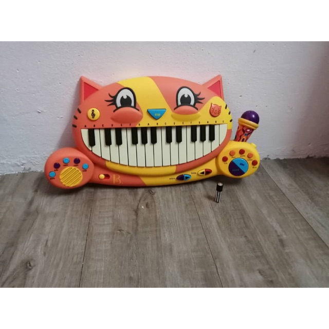 cat piano toy