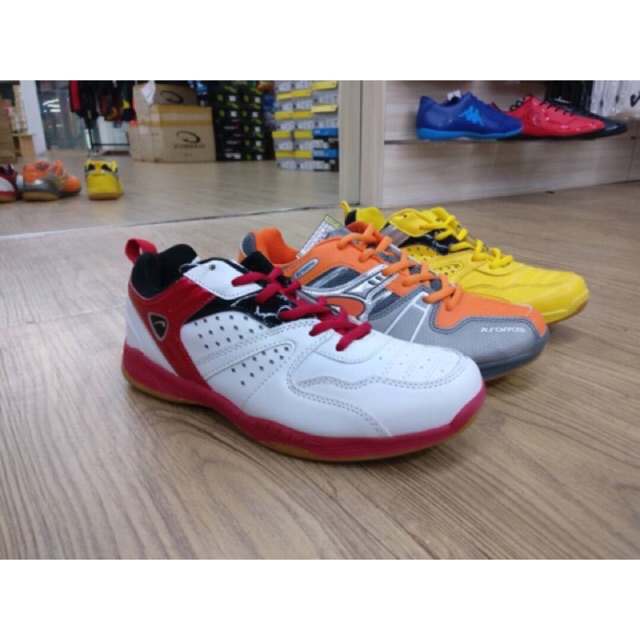 kronos shoes wiki