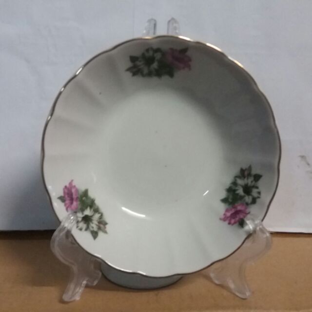 Buy 1970s Vintage Ceramic Porcelin Plate Lotus Design With Gold Line Pinggan Mangkuk Bunga Kangkung 70 An 5 Inch 70年代陶瓷5寸碗 Seetracker Malaysia