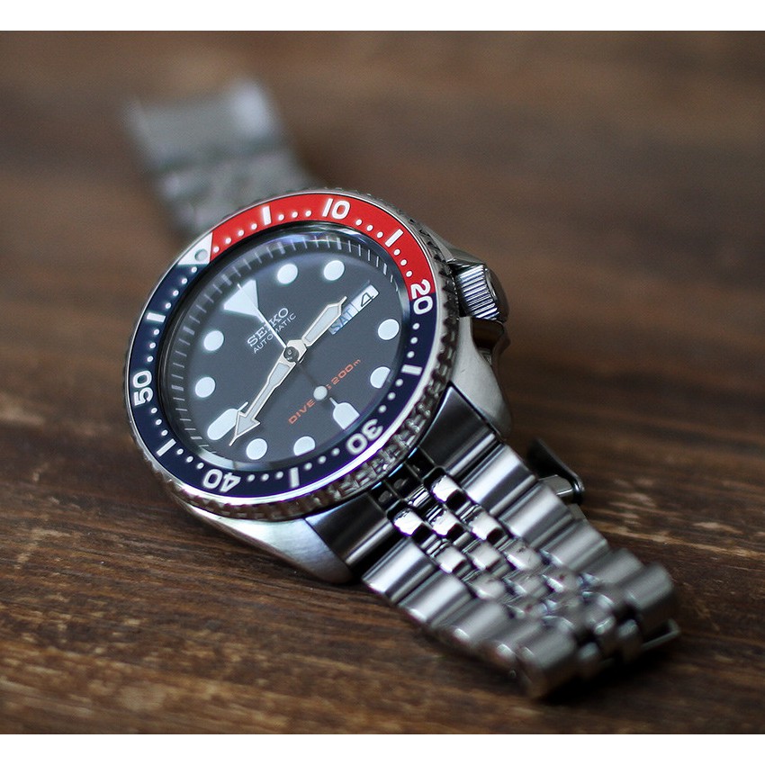 seiko diver 200m pepsi