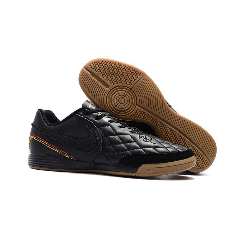 nike ronaldinho futsal shoes