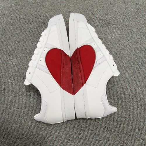 superstar 80s half heart
