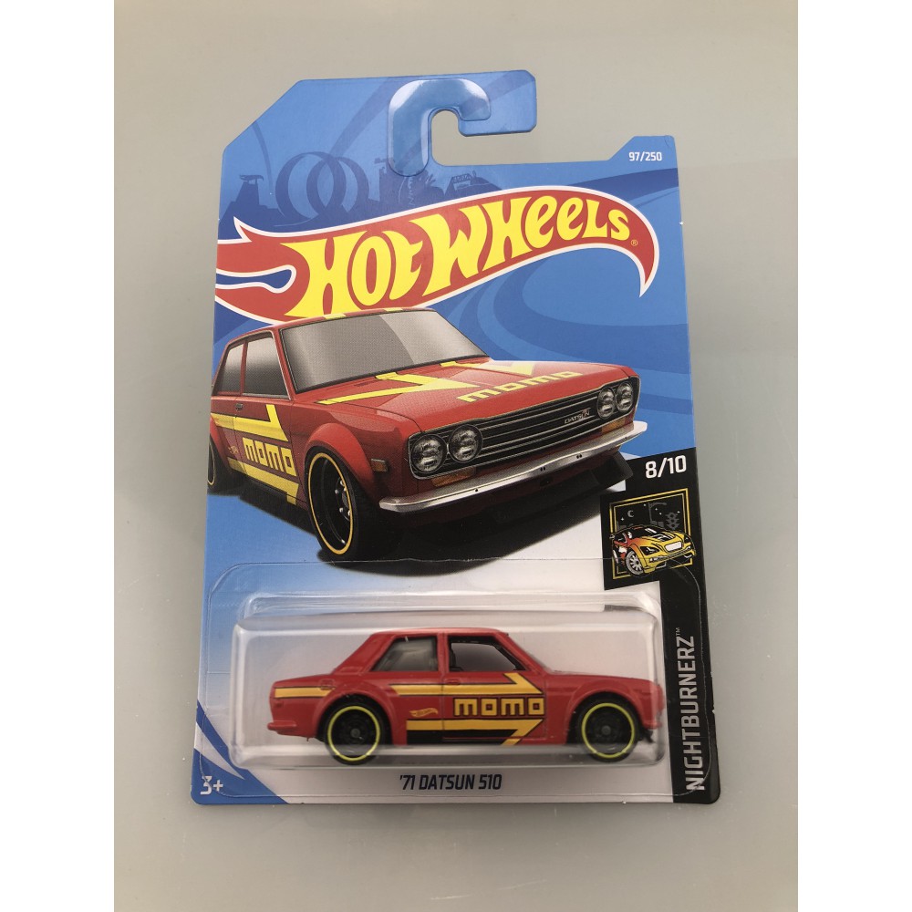 hot wheels momo datsun