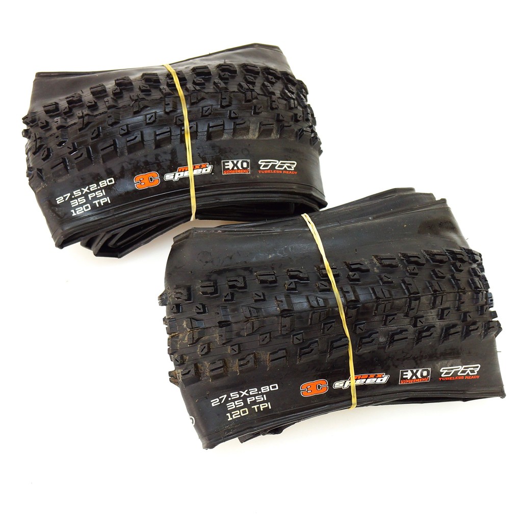 27.5 x 2.8 tubeless