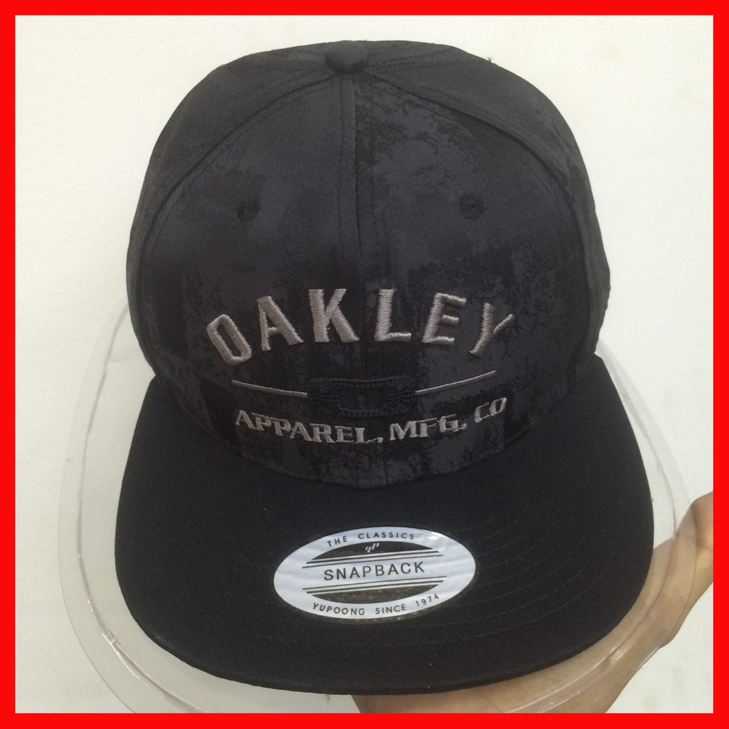 oakley snapback