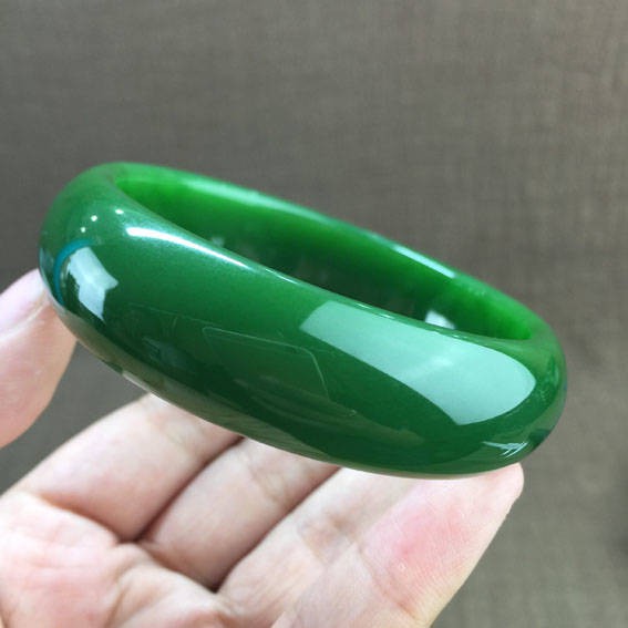 how much does a real jade bracelet cost