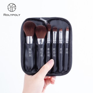 pack of makeup brushes