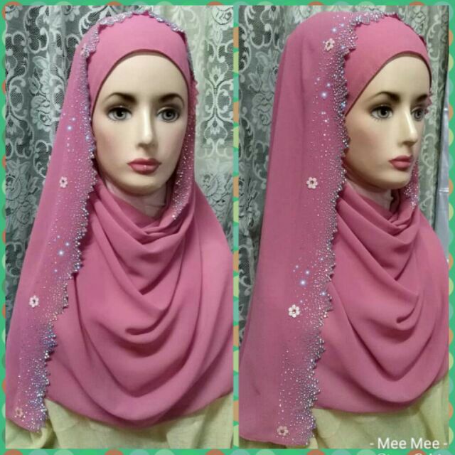 Shawl Heavy chiffon zig zag design tabur bunga sakura Shawl Heavy chiffon zig zag design tabur bunga sakura