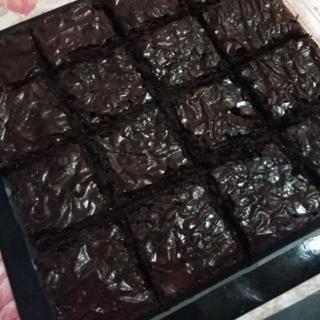 BROWNIES KEDUT VIRAL MIX TOPPING😋Berylu0027s dark chocolate