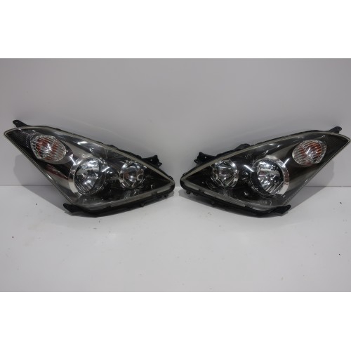 JDM Toyota Wish ANE10 ZNE10 03 05 Headlights Lamps Lights Lampu Depan 