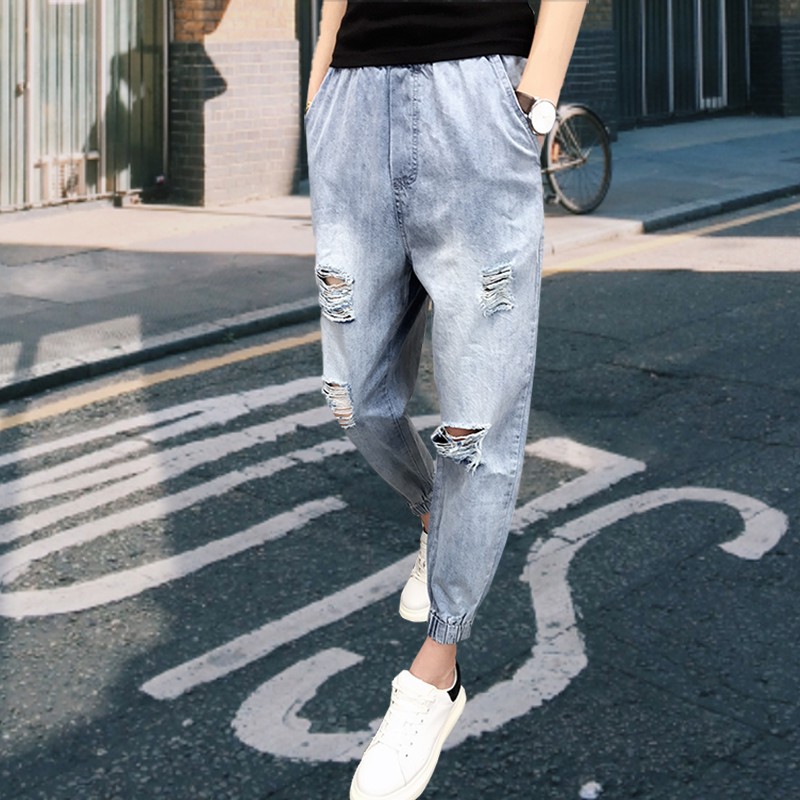 leggings with ripped jeans