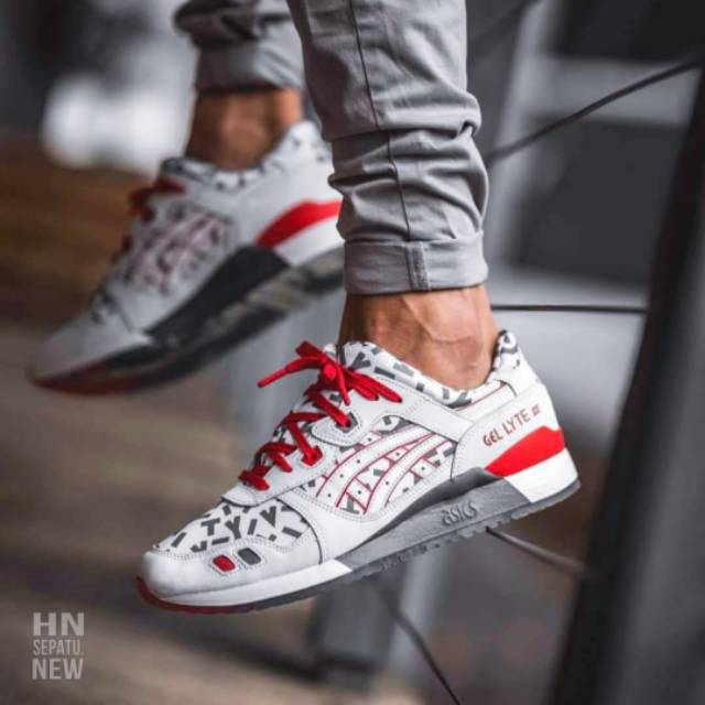 storm shadow asics