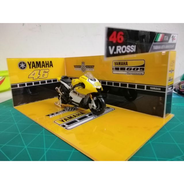 1 18 Motogp Yamaha Valentino Rossi Anniversary Goodwood Festival Diorama Paddock Shopee Malaysia