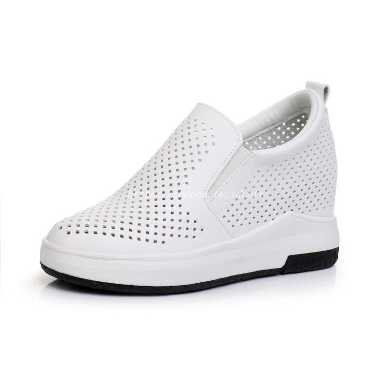 Gambar Sepatu Sneakers Warna Putih Gambar Sepatu Gambar Sepatu Sneakers Warna Putih Gambar Sepatu