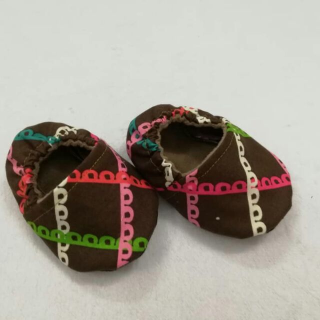 vera bradley baby shoes
