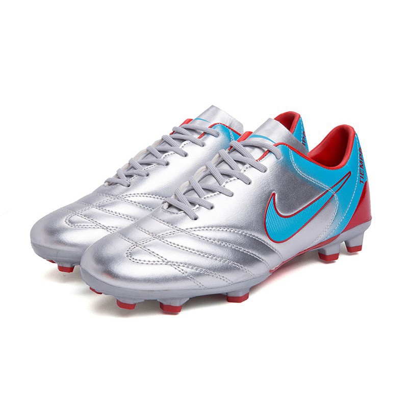 classic soccer cleats