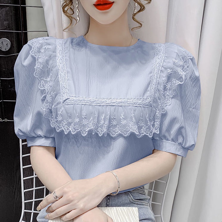 Puff sleeve stitching chiffon shirt women's new 2022 summer fashion Western style age-reducing lace hook flower temperament top