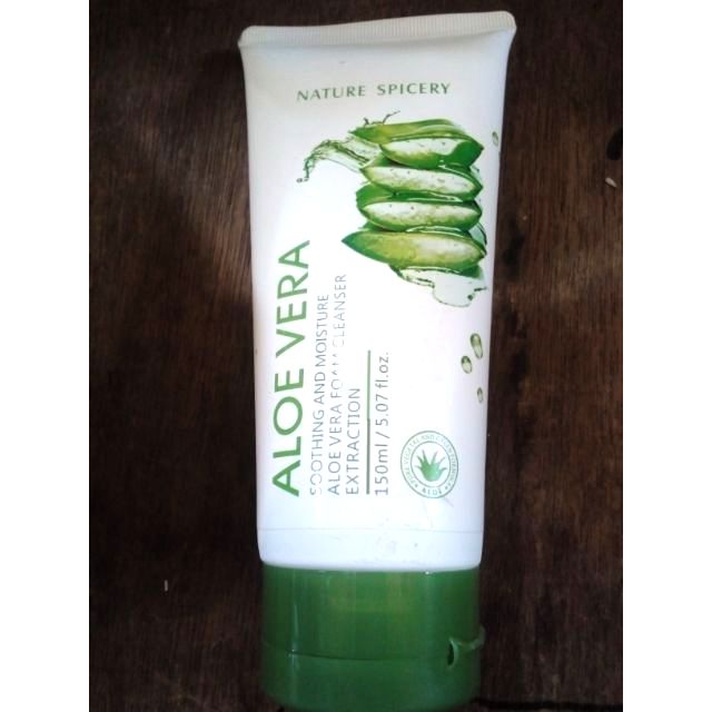 pencuci muka aloe vera