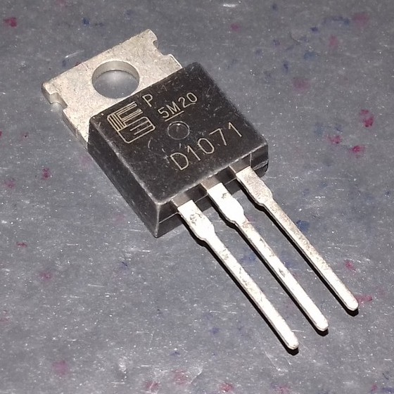 (1923) 2SD1071 D1071 6A 300V NPN DARLINGTON TRANSISTOR TO-220 | Shopee ...