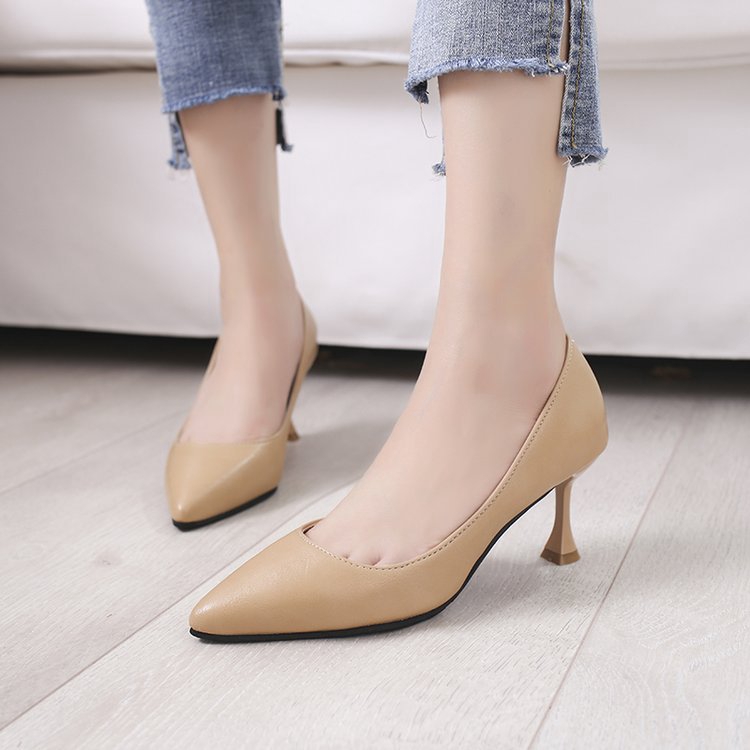 simple heel shoes