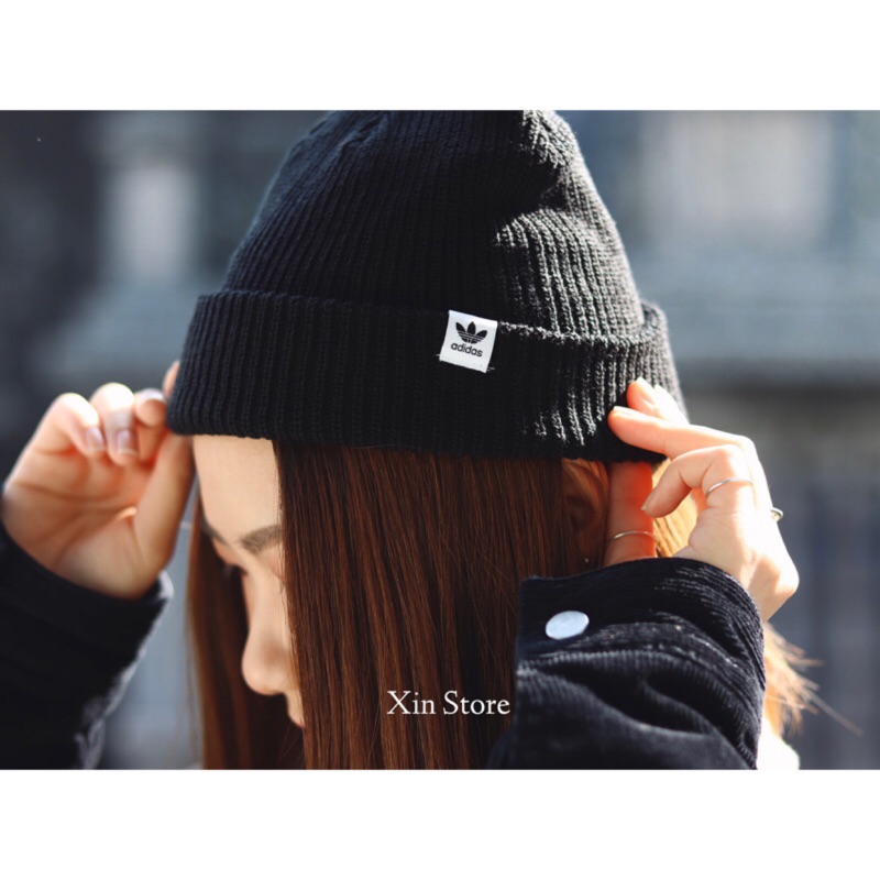 adidas short beanie