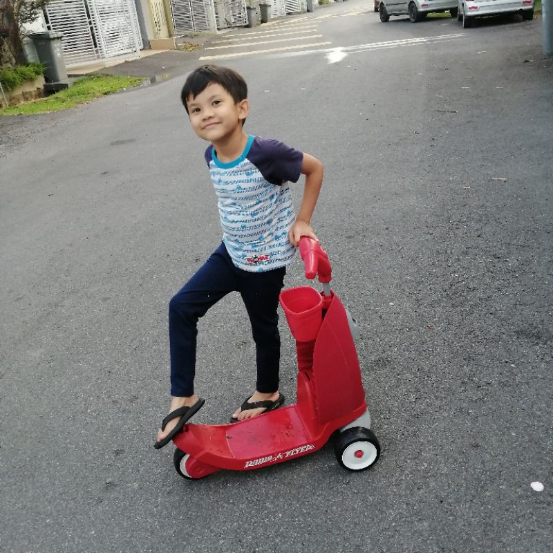 radio flyer scooter 2 in 1