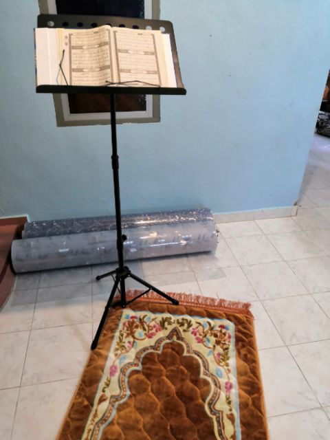 Alquran Stand Tempat Letak Quran Untuk Bacaan Imam Alquran Holder Tempat Letak Alquran Shopee Malaysia