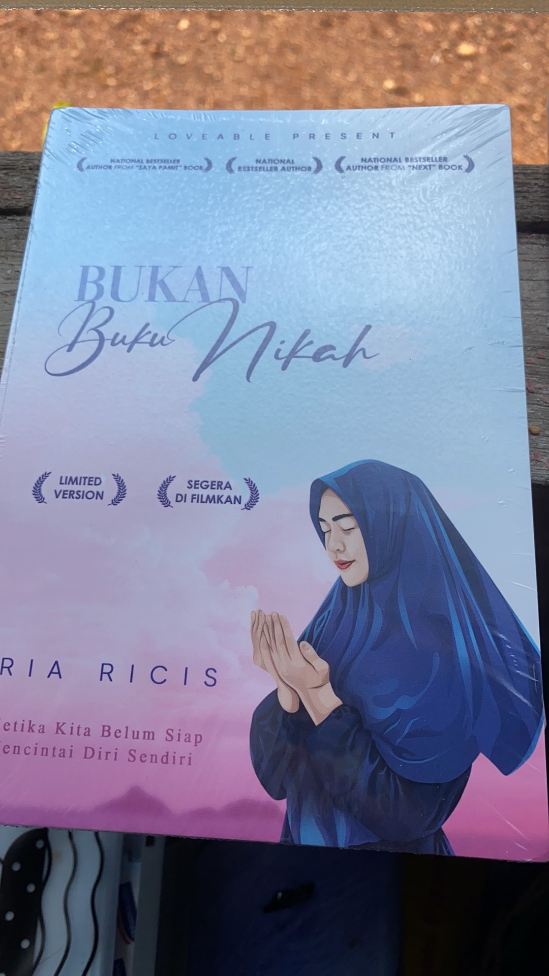 Bbn Not Marriage Book Ria Ricis Limited Version Ttd Writing Bonus Podcast Shopee Malaysia