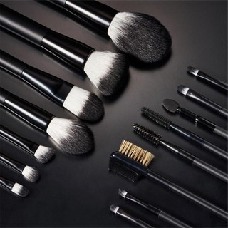 [UR Glam] Kabuki brush and other various type brushes