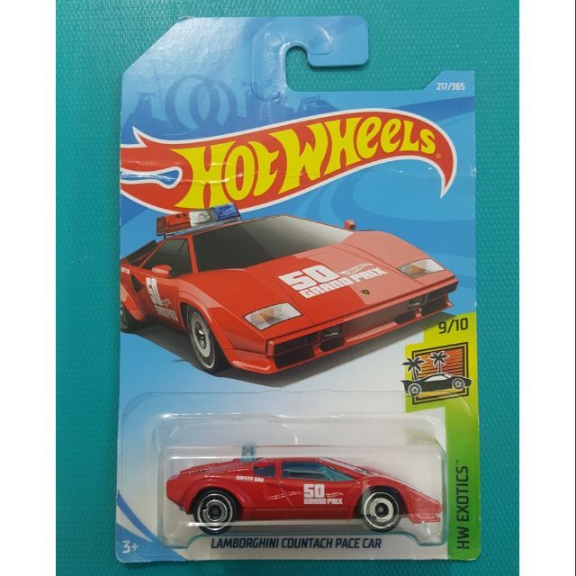 lamborghini countach pace car