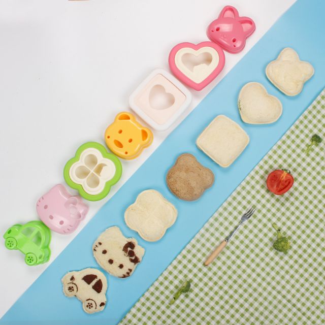 Cute Cartoon Bear Rabbit Shaped Sandwich Mold Toast Cutter Bread Biscuit Embosser DIY Breakfast Bento Mould for Kids Baking Tool