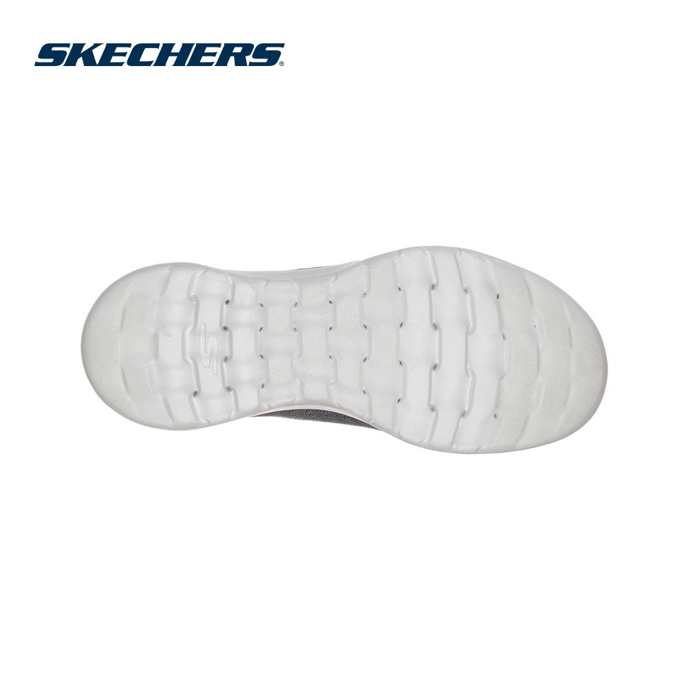 15635 skechers