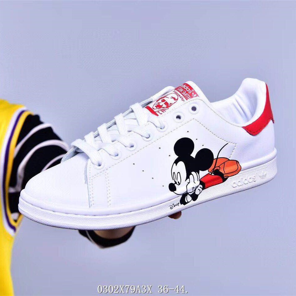 stan smith mickey mouse