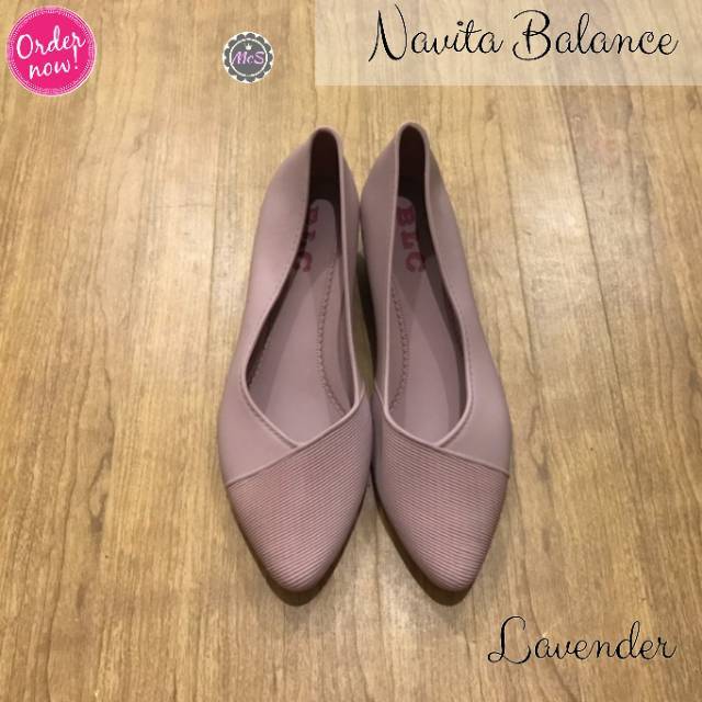 jelly shoes balance