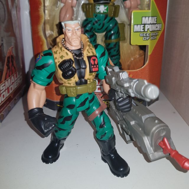 small soldiers toys